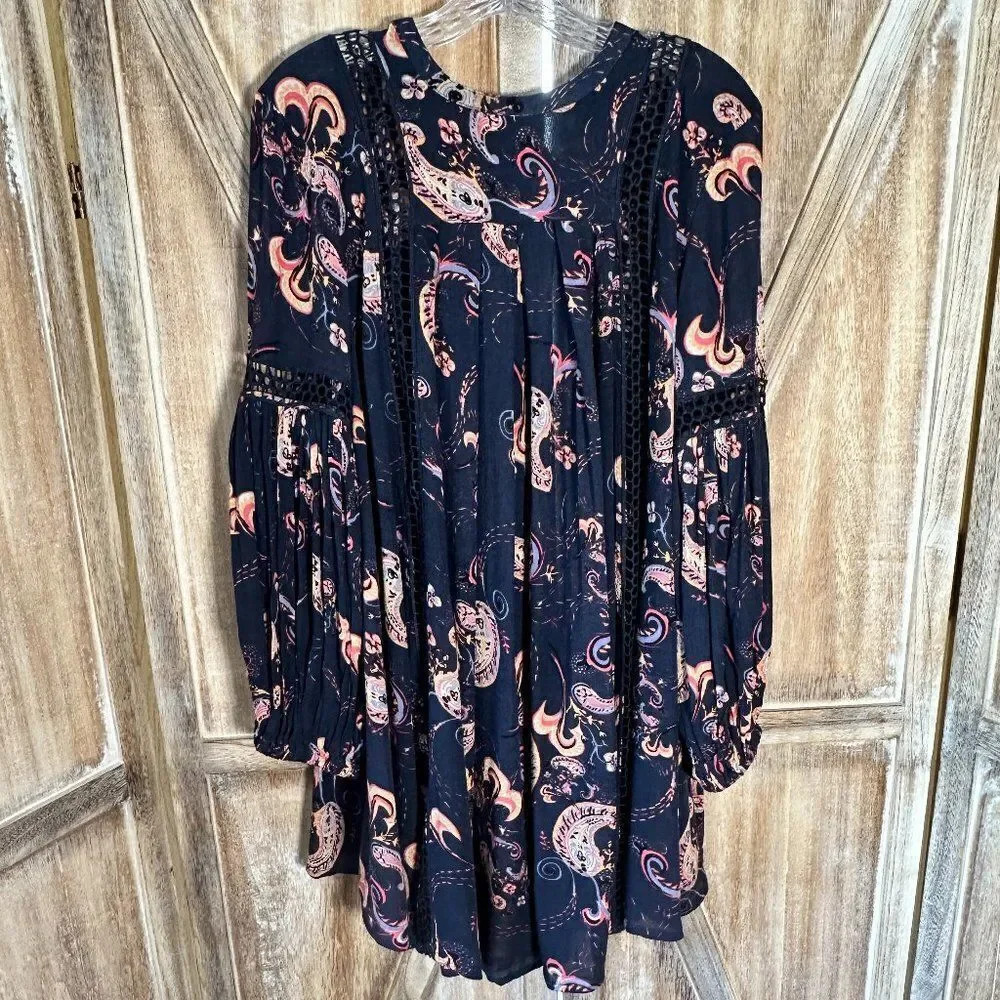 Free People Navy Floral Paisley V-Neck Tunic - Picture 7 of 11